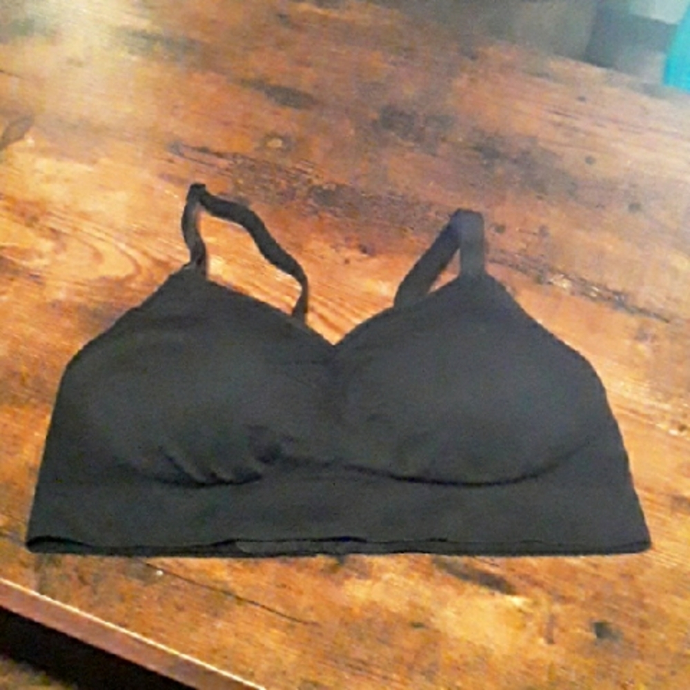 NWOT Auden Medium Black Padded Wirefree Bralette